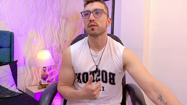 Snapshot of _Ryan_1 chatting on April 14, 2026, 1:28 pm Ryan 1 online show from April 14, 2026, 1:28 pm