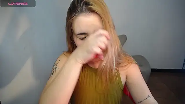 Snapshot of Ambar_lynn01 chatting on June 19, 2026, 8:12 pm Ambar lynn01 online show from June 19, 2026, 8:12 pm