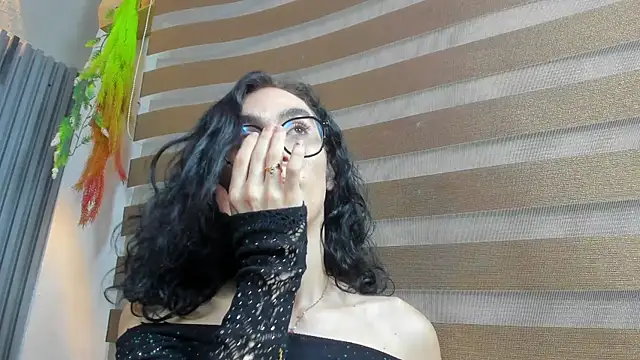 Snapshot of Shammy_rosse chatting on July 5, 2026, 8:16 pm Shammy rosse online show from July 5, 2026, 8:16 pm