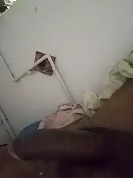 Axelsw online show from May 13, 2026, 5:16 am