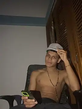 Snapshot of sam_smith20 chatting on April 15, 2026, 3:24 am sam smith20 online show from April 15, 2026, 3:24 am