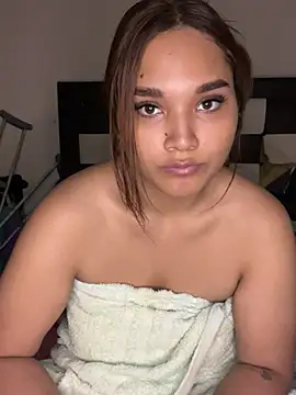 nikki hots sex online show from June 22, 2026, 9:34 pm