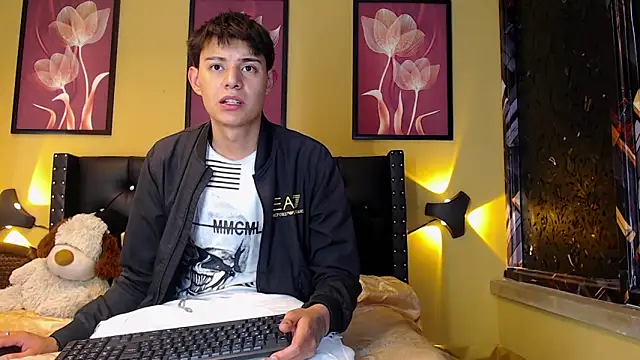 luckk  online show from April 21, 2026, 7:03 am