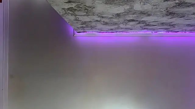 Snapshot of FlufyRabbit chatting on April 14, 2026, 9:59 am FlufyRabbit online show from April 14, 2026, 9:59 am