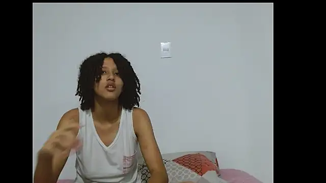 Stefy sophie03 online show from May 16, 2026, 3:36 am