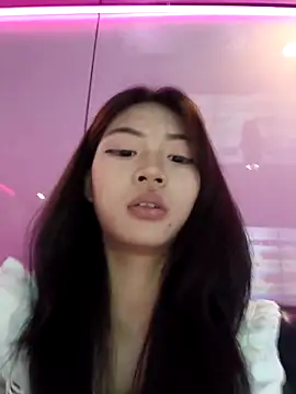 xiaobei-521 online show from April 15, 2026, 2:24 pm