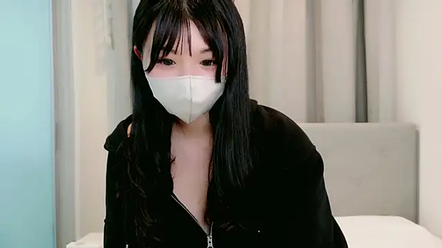 Snapshot of miu__k chatting on April 14, 2026, 1:28 pm miu k online show from April 14, 2026, 1:28 pm