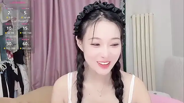 Snapshot of Celestia-KOKO chatting on August 1, 2026, 4:17 pm Celestia-KOKO online show from August 1, 2026, 4:17 pm