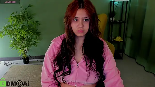 Snapshot of nicolewoss chatting on May 14, 2026, 4:19 am nicolewoss online show from May 14, 2026, 4:19 am