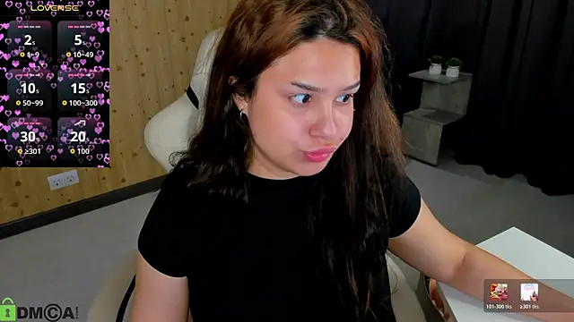 Snapshot of nicolewoss chatting on July 10, 2026, 4:28 am nicolewoss online show from July 10, 2026, 4:28 am