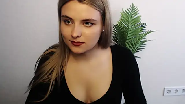  shy sabrina   online show from April 15, 2026, 9:38 am