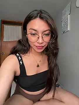 CocoaGigiMuse online show from June 25, 2026, 8:13 pm