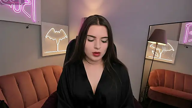 AliceLiador  online show from June 6, 2026, 2:33 pm