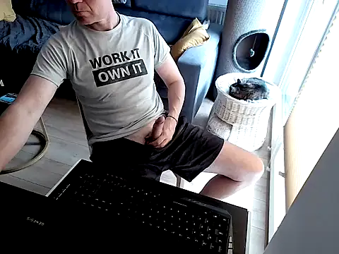 KoneserZmyslow online show from June 10, 2026, 11:42 am