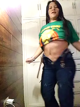 Snapshot of Gaby_lulu chatting on April 19, 2026, 9:28 pm Gaby lulu online show from April 19, 2026, 9:28 pm