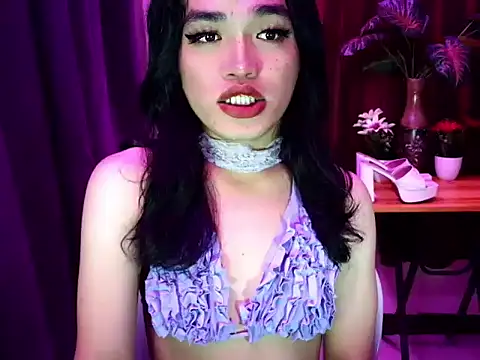 Snapshot of ruffa_madisson chatting on May 17, 2026, 12:23 pm ruffa madisson online show from May 17, 2026, 12:23 pm