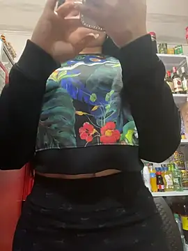 Snapshot of Sara_fun chatting on December 16, 2025, 7:41 pm Sara fun online show from December 16, 2025, 7:41 pm