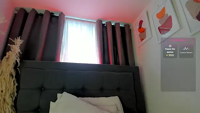 Snapshot of hanna-baker01 chatting on May 23, 2026, 2:43 pm hanna-baker01 online show from May 23, 2026, 2:43 pm