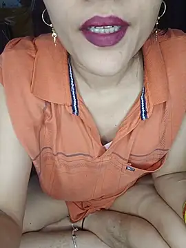 Snapshot of Sexy_Hena_69 chatting on July 9, 2026, 5:39 pm Sexy Hena 69 online show from July 9, 2026, 5:39 pm