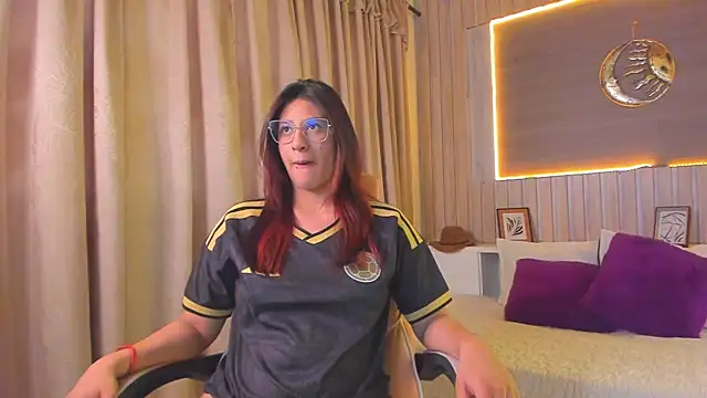 Naughty Kat  online show from June 27, 2026, 11:59 am
