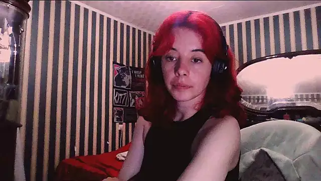 Snapshot of amberrrdolll_ chatting on June 30, 2026, 8:10 pm amberrrdolll online show from June 30, 2026, 8:10 pm