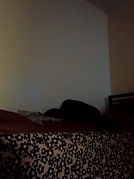 SkinnnyBlack online show from April 24, 2026, 5:54 am