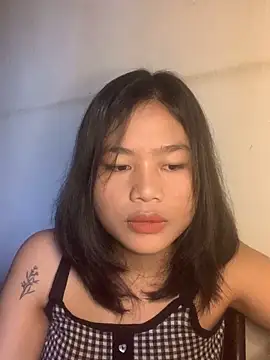 Haniichan online show from April 21, 2026, 2:26 am