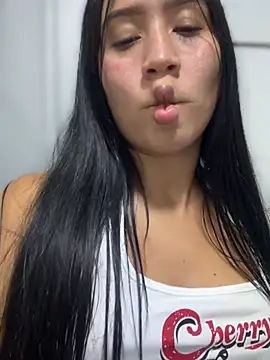 Sexysoeh online show from May 20, 2026, 1:56 am