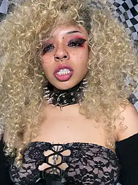 nerdyhotgoth online show from May 22, 2026, 3:35 am