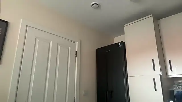 Snapshot of arielsweetieee chatting on June 4, 2026, 8:09 am arielsweetieee online show from June 4, 2026, 8:09 am