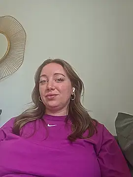 arielsweetieee online show from July 19, 2026, 10:52 am