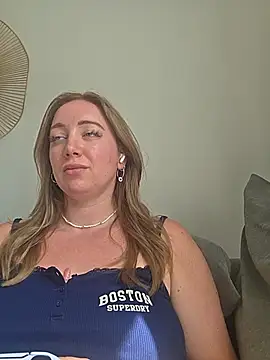 arielsweetieee online show from July 23, 2026, 9:51 am