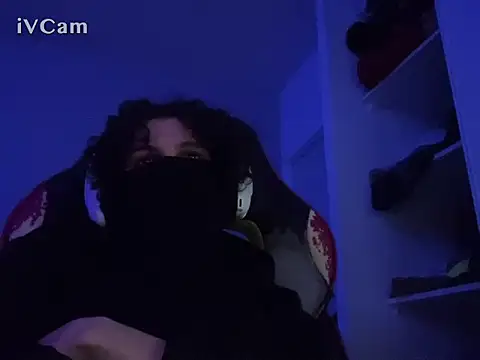 b1nnxxxx online show from May 5, 2026, 12:57 pm