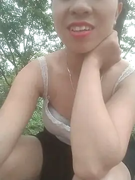 Zara-Lina online show from April 21, 2026, 1:07 am