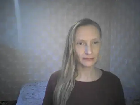 LunaBelle8 online show from May 12, 2026, 4:59 pm