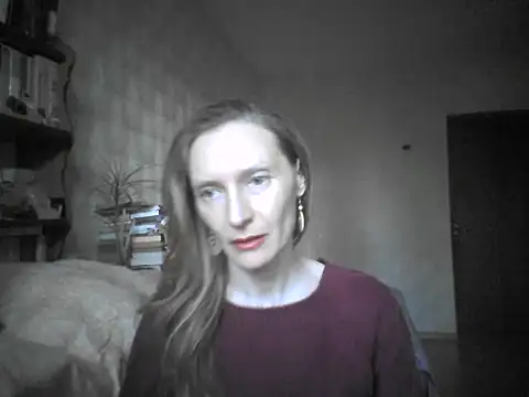 LunaBelle8 online show from May 15, 2026, 4:58 pm