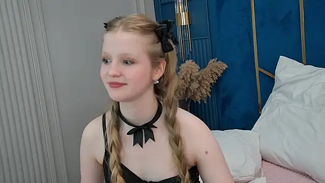 LilianHowards online show from June 27, 2026, 12:22 pm