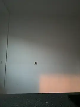 SchmuseBunny online show from April 22, 2026, 6:42 pm