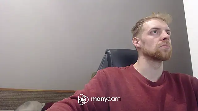 Snapshot of Milkyman7 chatting on October 31, 2025, 10:11 pm Milkyman7 online show from October 31, 2025, 10:11 pm