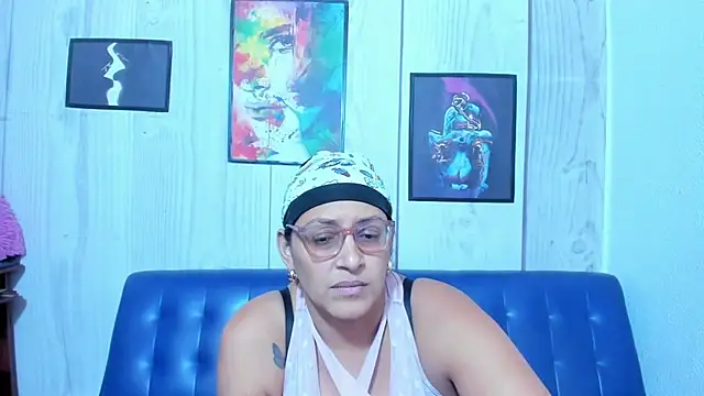 Snapshot of Miss_Bobbiess chatting on July 11, 2026, 5:37 pm Miss Bobbiess online show from July 11, 2026, 5:37 pm