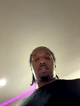 Thatyoungboy01 online show from November 13, 2025, 12:15 pm