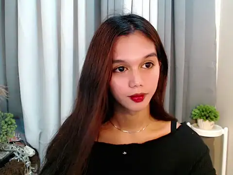 Snapshot of marie_castro chatting on May 7, 2026, 10:53 am marie castro online show from May 7, 2026, 10:53 am