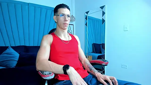 Snapshot of OliverThompsonJS chatting on June 16, 2026, 4:26 am OliverThompsonJS online show from June 16, 2026, 4:26 am