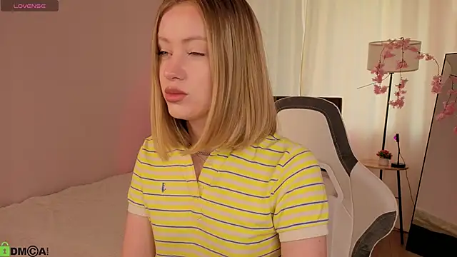 Snapshot of EvaHamilton chatting on June 28, 2026, 11:55 pm EvaHamilton online show from June 28, 2026, 11:55 pm