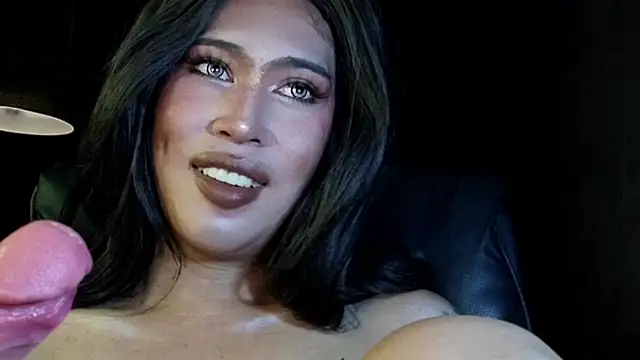 Snapshot of prettybushy chatting on May 31, 2026, 2:53 am prettybushy online show from May 31, 2026, 2:53 am