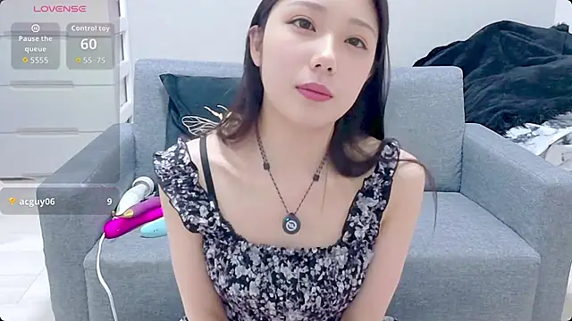 Minamina2 online show from July 30, 2026, 5:12 pm