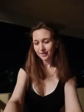 Snapshot of irresistibelle chatting on June 1, 2026, 7:37 pm irresistibelle online show from June 1, 2026, 7:37 pm