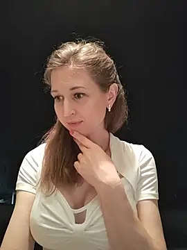 irresistibelle online show from July 4, 2026, 6:47 pm