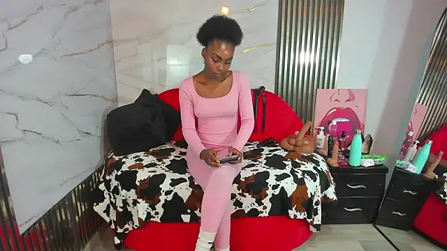 Snapshot of Asha_zuri69 chatting on July 16, 2026, 1:39 pm Asha zuri69 online show from July 16, 2026, 1:39 pm
