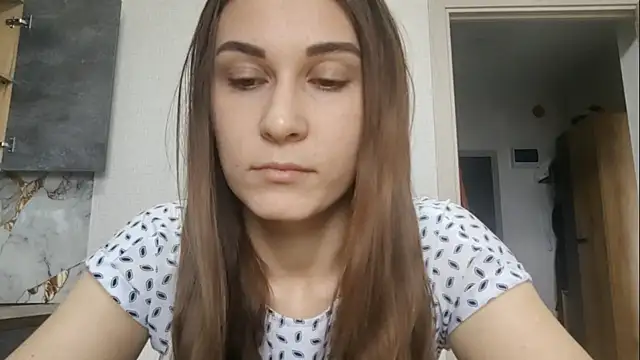 NoelleHosoi online show from April 18, 2026, 7:12 am